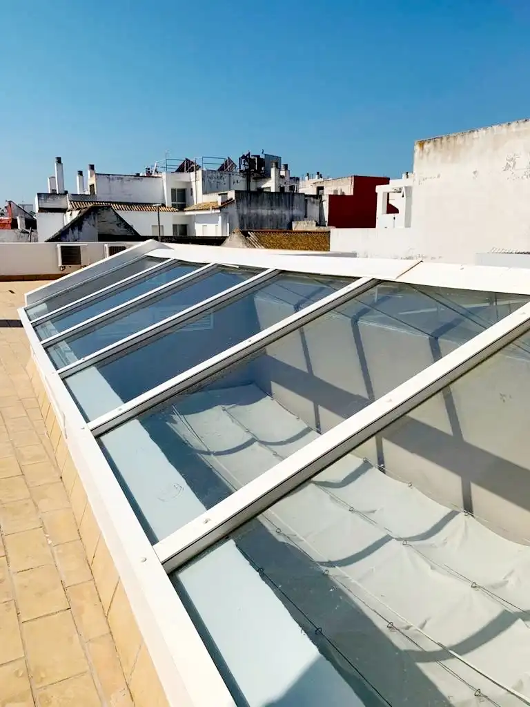 Vista exterior de Casa o xalet en venda en El Puerto de Santa María amb Aire condicionat i Jardí privat