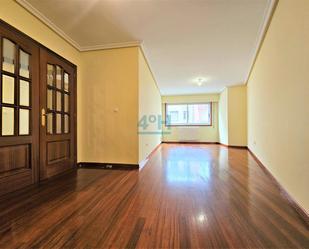 Pis en venda en Ourense Capital  amb Calefacció i Parquet