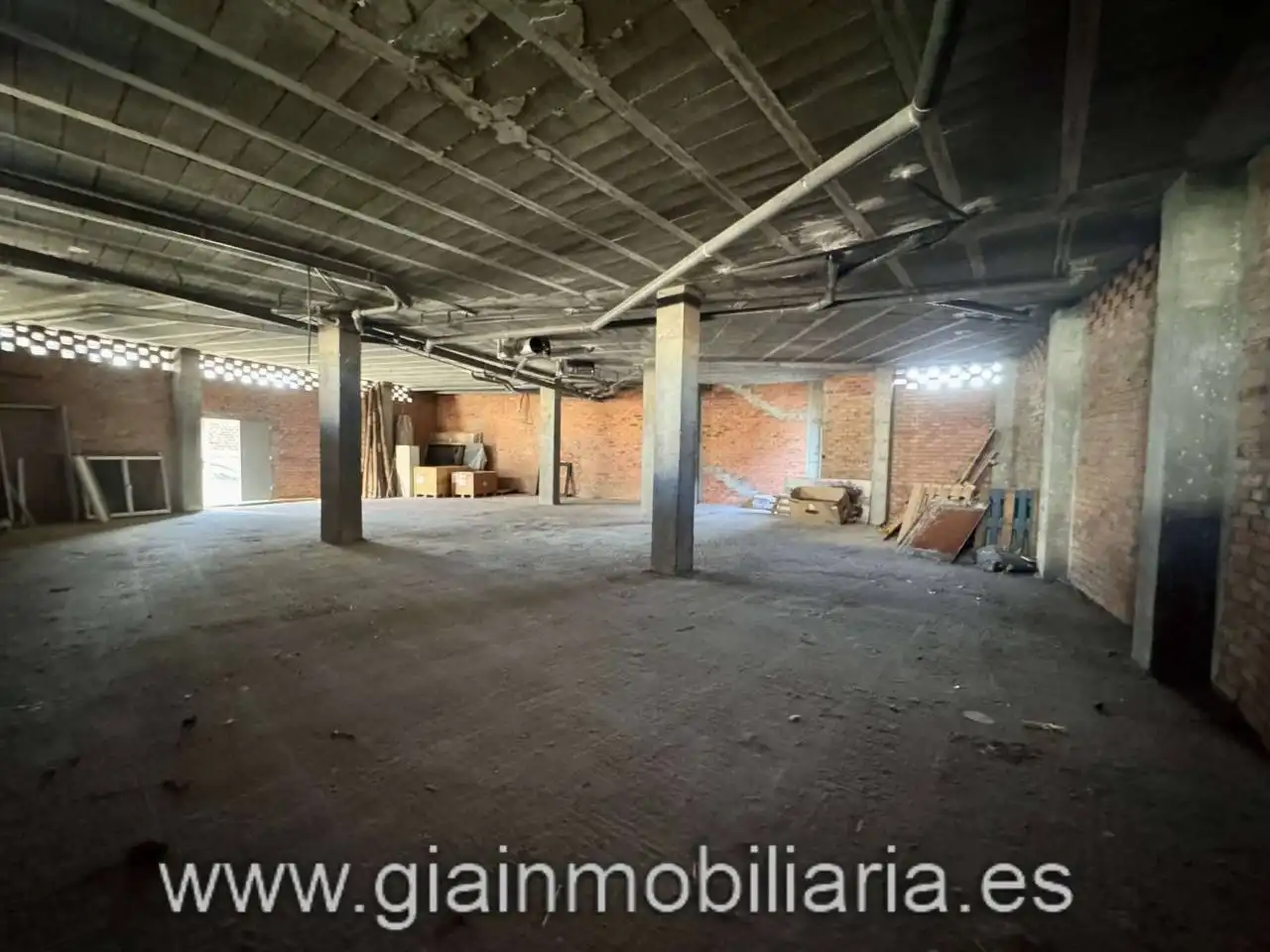 Local de alquiler en O Porriño  