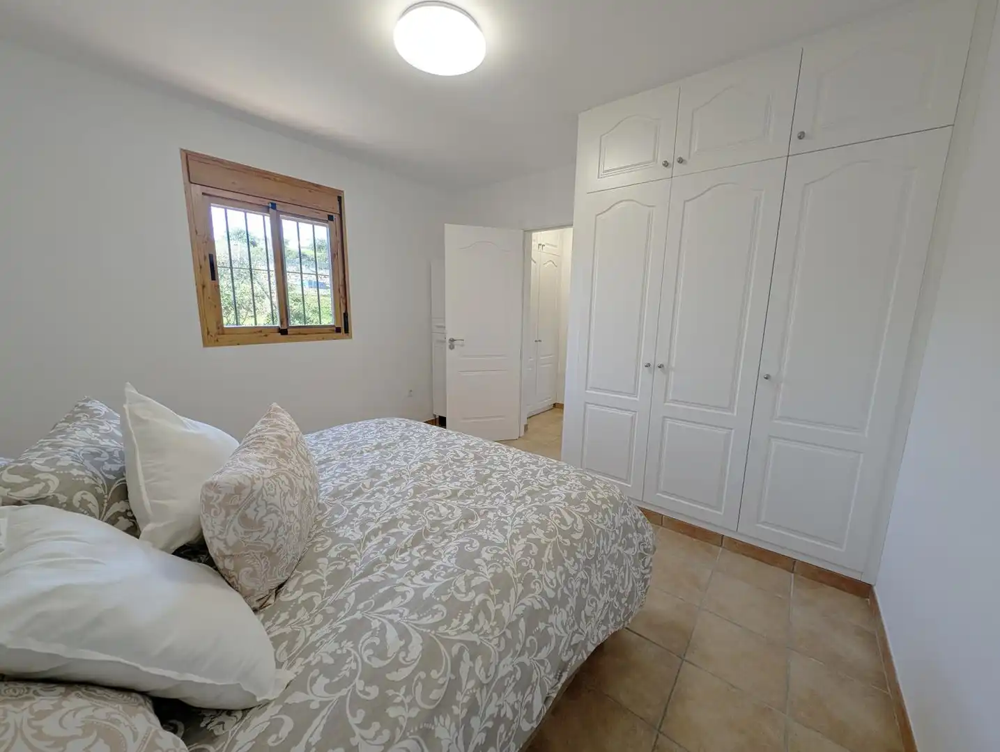 Schlafzimmer von Country house zum Verkauf in Estepona