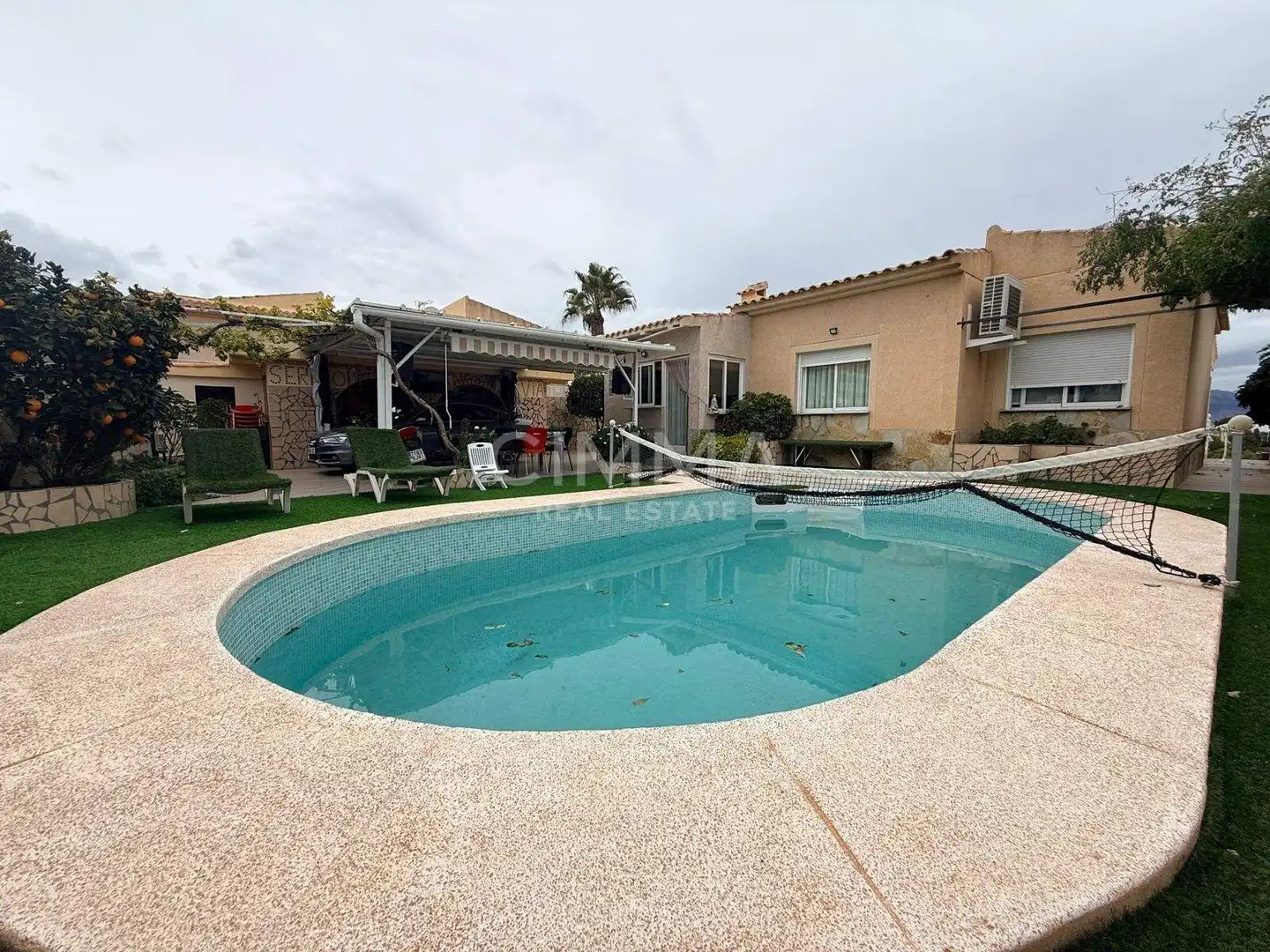 Vista exterior de Casa o chalet en venta en La Nucia con Aire acondicionado, Calefacción y Jardín privado