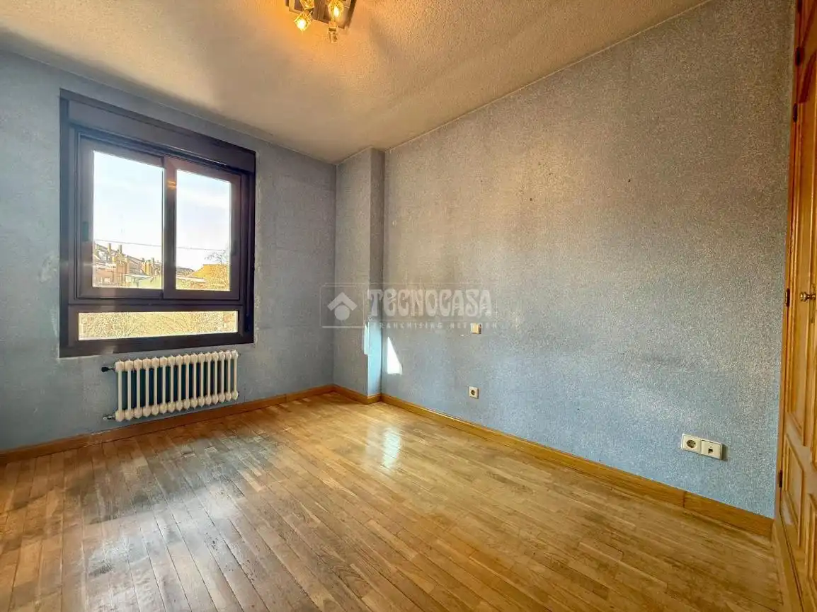 Habitación de Piso en venta en Madrid con Aire acondicionado, Calefacción y Balcón
