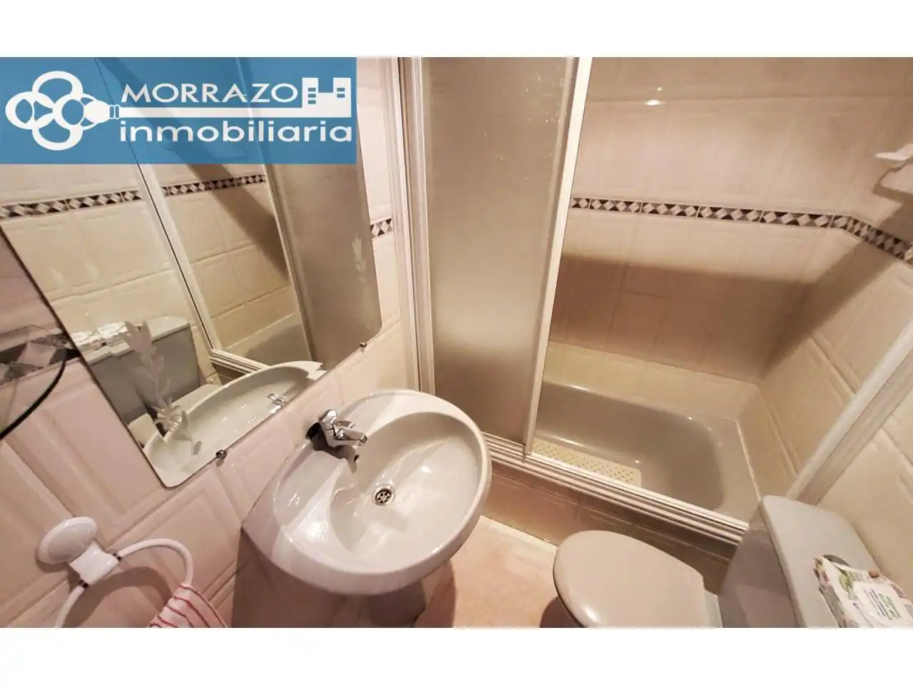 Bathroom of Flat for sale in Bueu  with Heating and Storage room