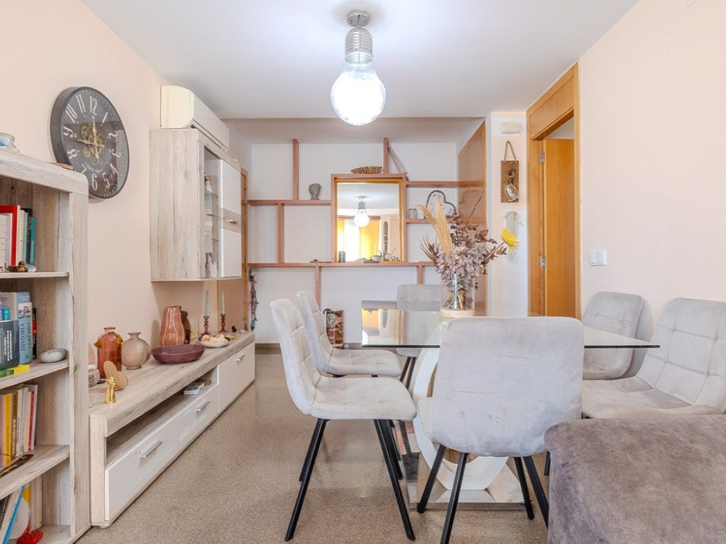 Dining room of Flat for sale in Llíria  with Air Conditioner, Washing machine and Internet
