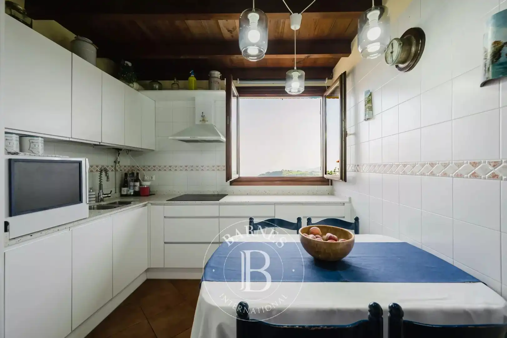 Cocina de Piso en venta en Mutriku con Calefacción y Piscina