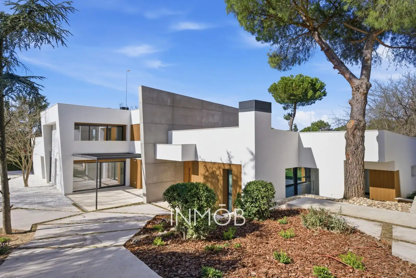 Vista exterior de Casa o chalet en venta en Boadilla del Monte con Calefacción, Terraza y Trastero