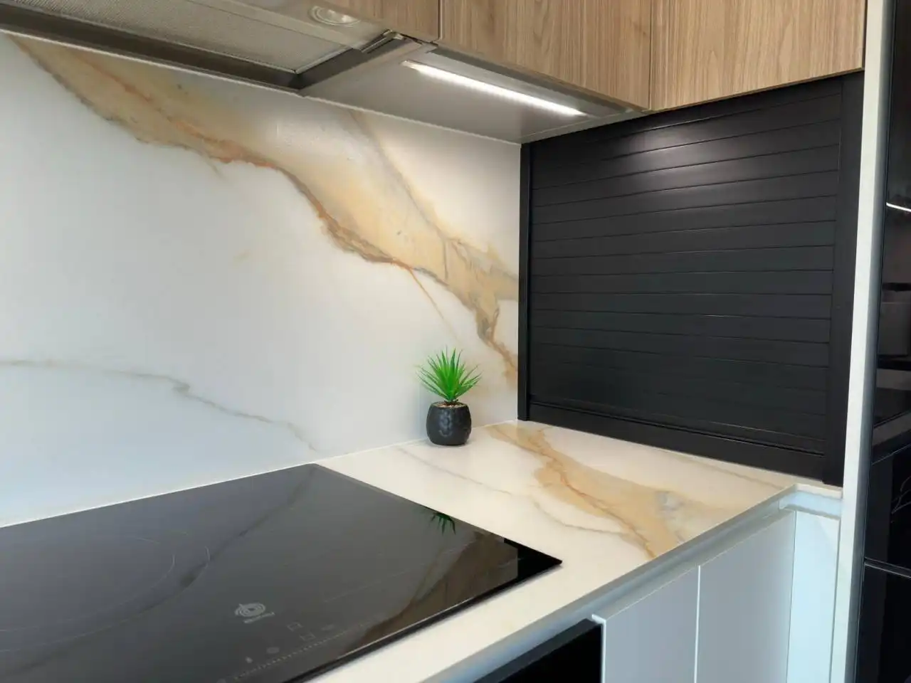 Cocina de Piso en venta en Ourense Capital  con Calefacción, Trastero y Balcón