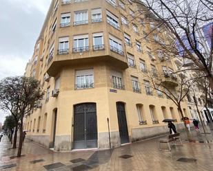 Vista exterior de Oficina de lloguer en  Madrid Capital amb Calefacció