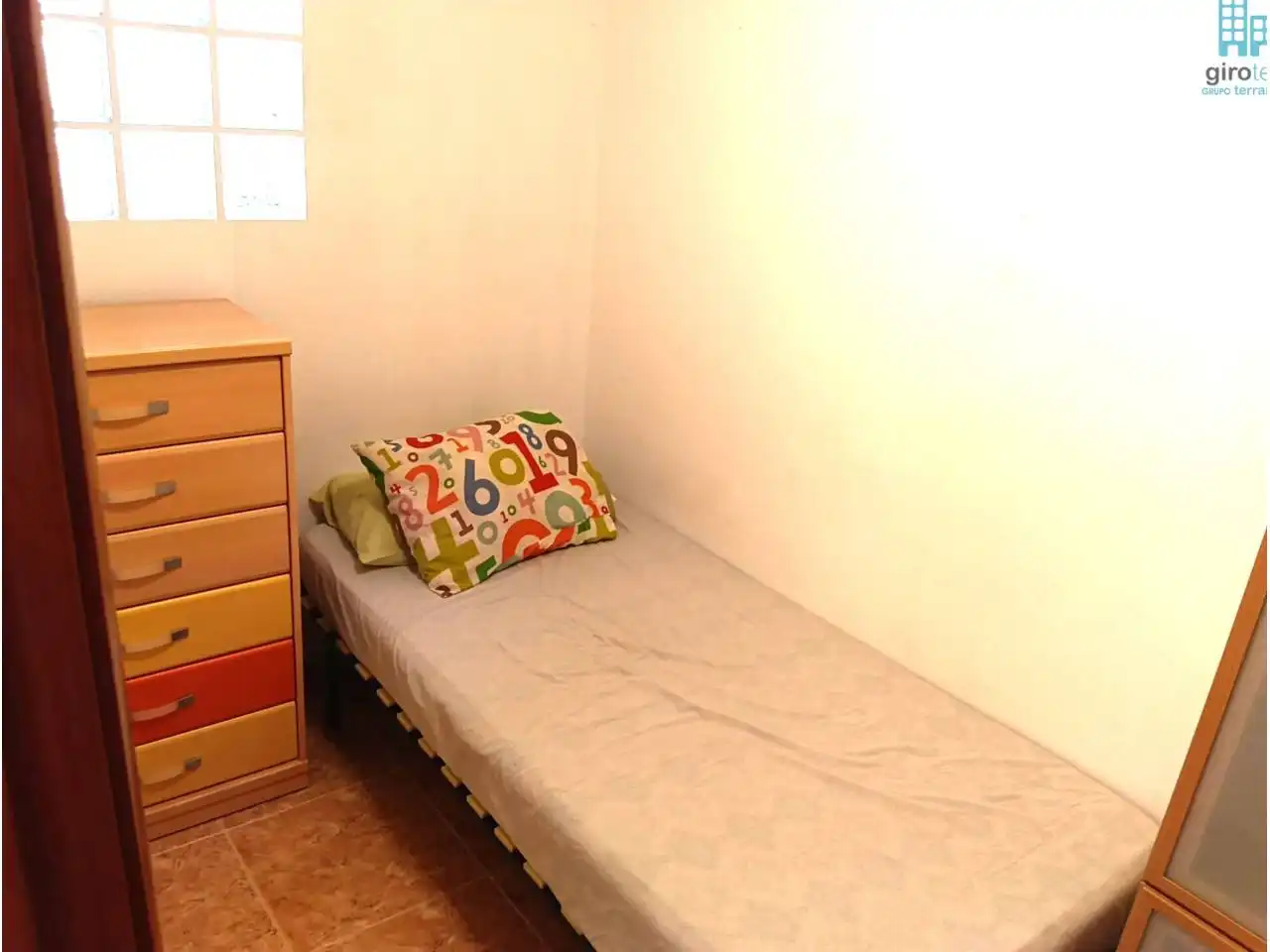 Habitación de Piso en venta en Malgrat de Mar con Calefacción, Terraza y Piscina comunitaria