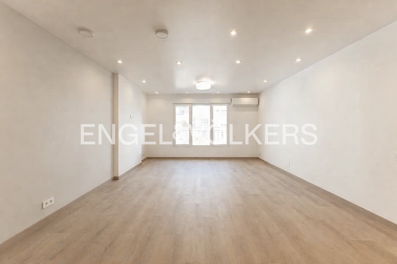 Sala d'estar de Apartament de lloguer en  Valencia Capital amb Aire condicionat, Calefacció i Parquet