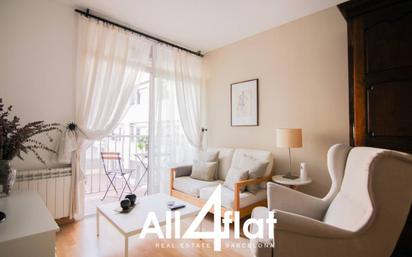 Living room of Flat to rent in  Barcelona Capital  with Air Conditioner, Heating and Parquet flooring