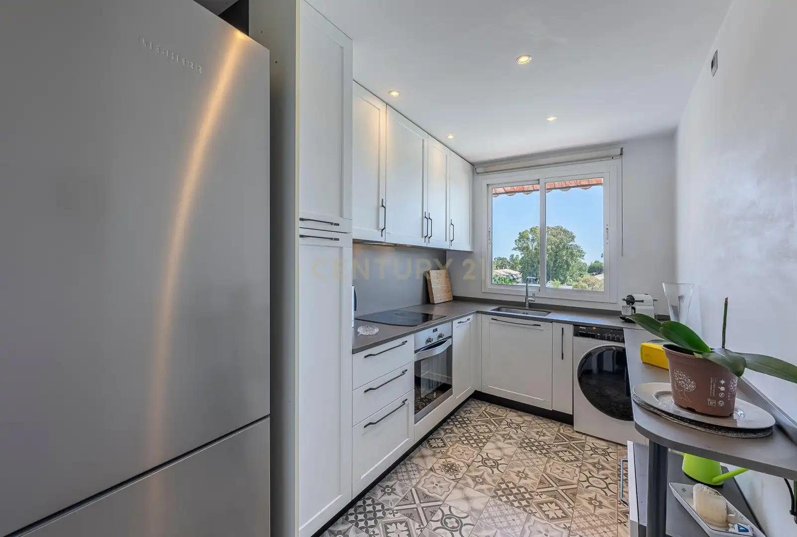 Cocina de Apartamento en venta en Marbella con Aire acondicionado, Trastero y Lavadora