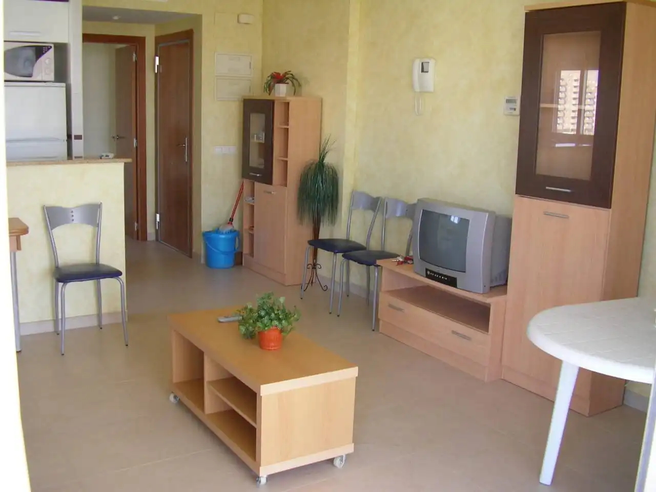 Living room of Flat for sale in Oropesa del Mar / Orpesa  with Air Conditioner, Terrace and Furnished