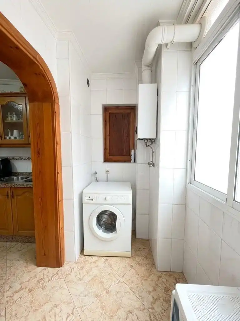 Bathroom of Flat for sale in Málaga  with Air Conditioner, Heating and Terrace