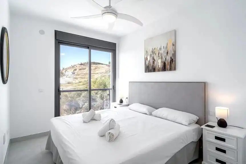 Habitación de Casa o chalet en venta en Nerja con Aire acondicionado, Terraza y Piscina