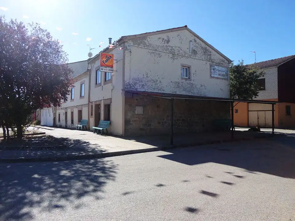 Vista exterior de Finca rústica en venta en Regumiel de la Sierra con Calefacción y Amueblado