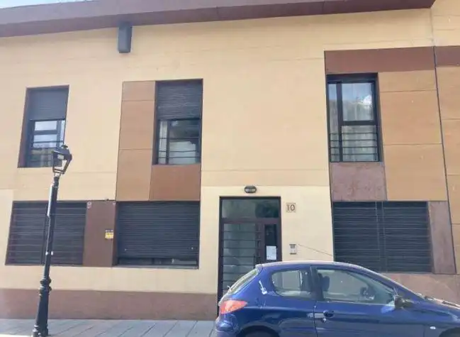 Flat for sale in Calle Carracastillo 10, imagen 2
