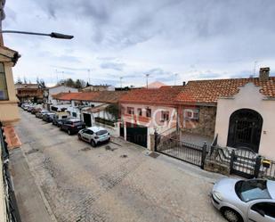 Vista exterior de Casa o xalet en venda en Ávila Capital amb Terrassa