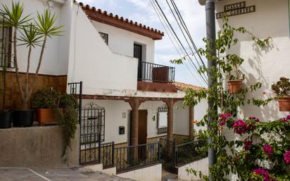 Exterior view of Single-family semi-detached for sale in Vélez-Málaga