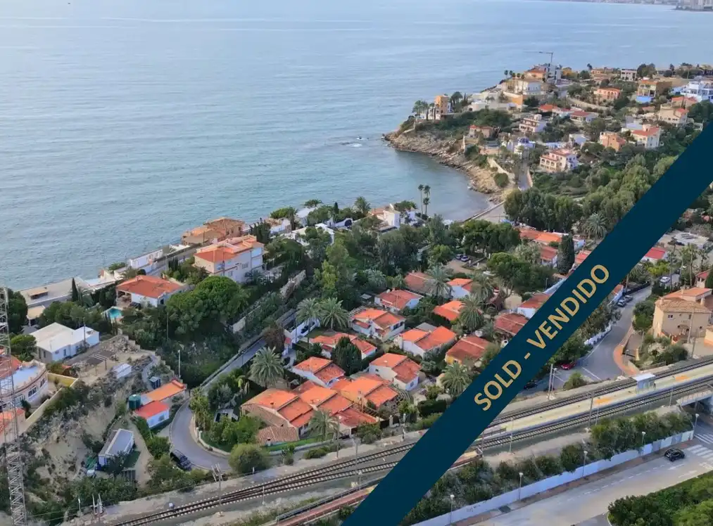 Vista exterior de Casa o chalet en venta en El Campello con Aire acondicionado, Jardín privado y Terraza