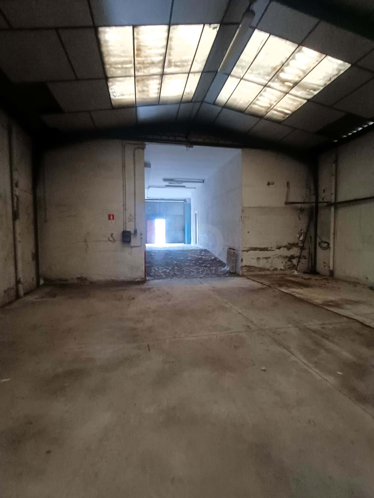 Local en venda en León Capital 