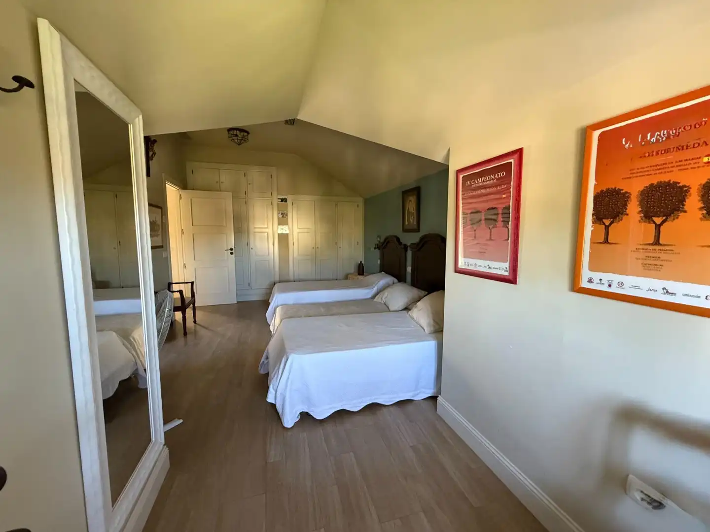 Dormitori de Casa o xalet en venda en El Puerto de Santa María amb Aire condicionat, Jardí privat i Terrassa