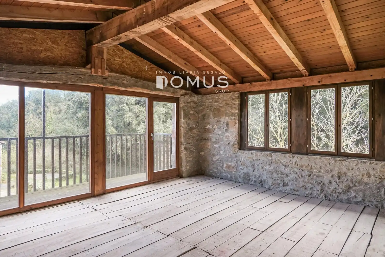 Terraza de Finca rústica en venta en Santa Pau con Calefacción, Parquet y Piscina