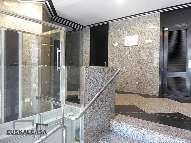Piso con ascensor en venta en Errekalde, imagen 31