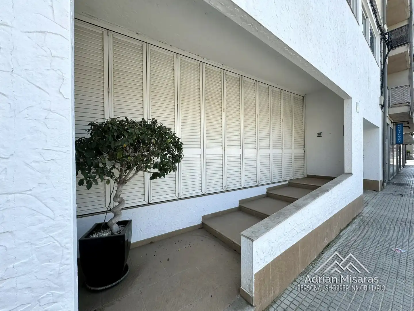 Casa con jardín en venta en ROBERT FRANCESC GRAUPERA, imagen 2