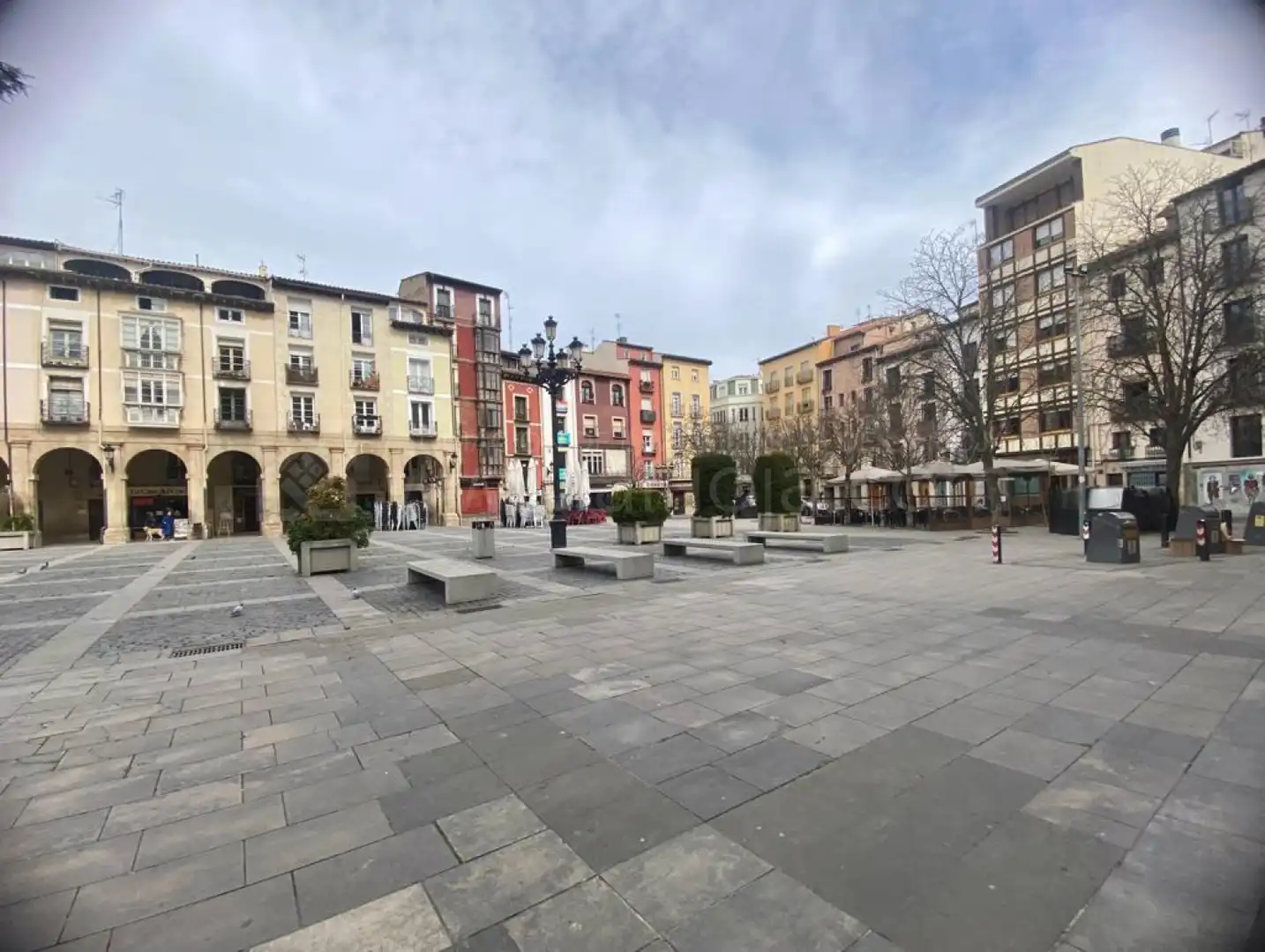 Außenansicht von Wohnung zum Verkauf in  Logroño mit Heizung und Terrasse