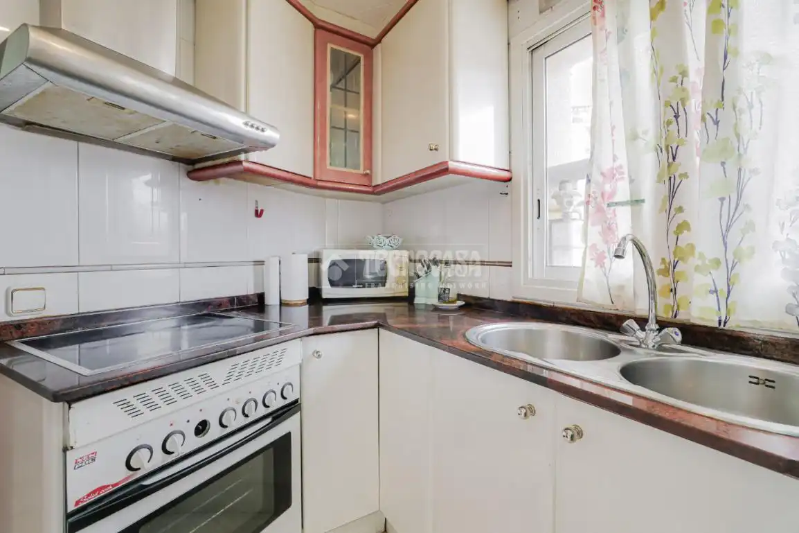 Kitchen of Flat for sale in Ripollet  with Air Conditioner and Balcony