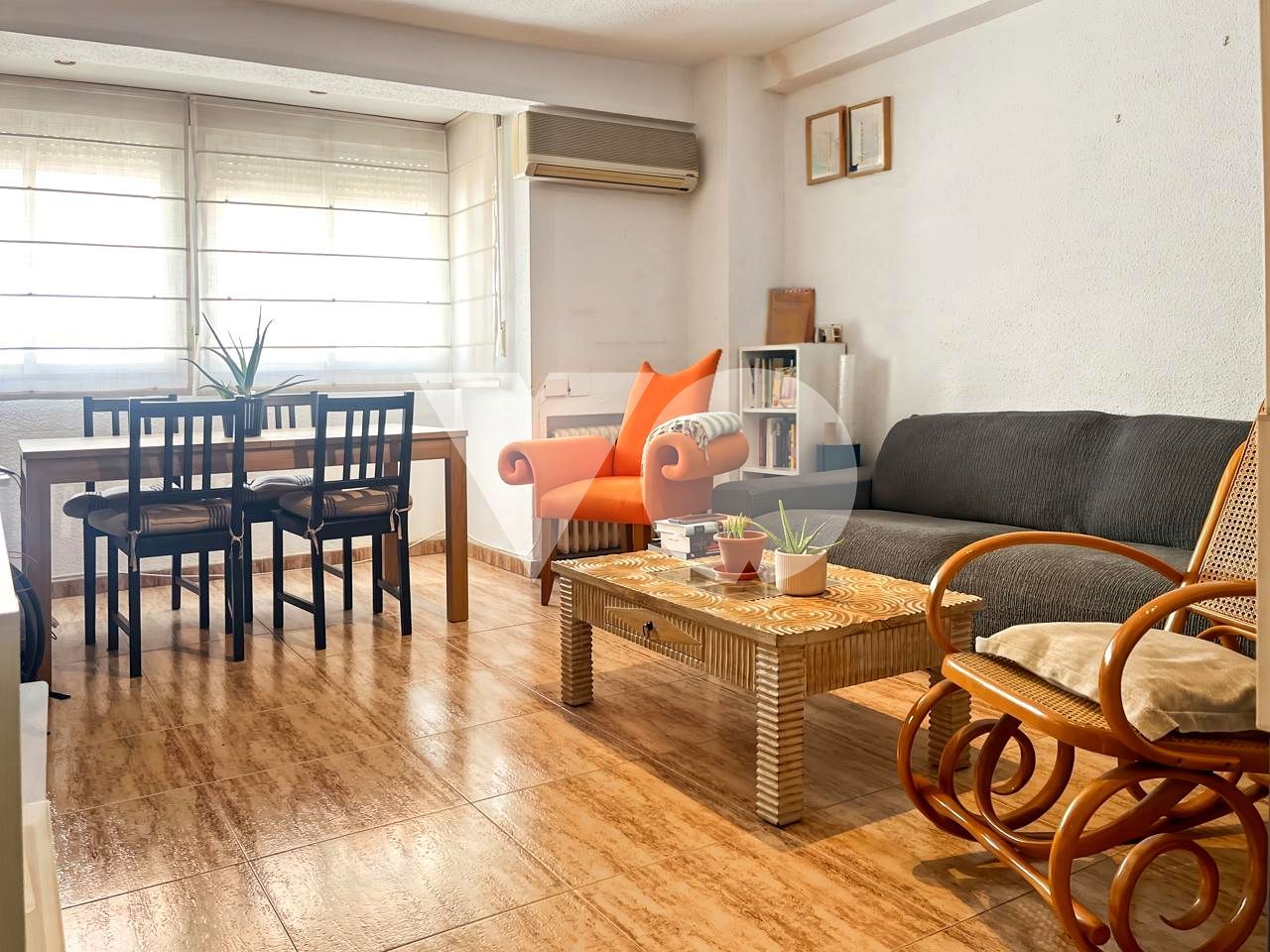 Sala d'estar de Pis en venda en  Madrid Capital amb Aire condicionat, Calefacció i Parquet