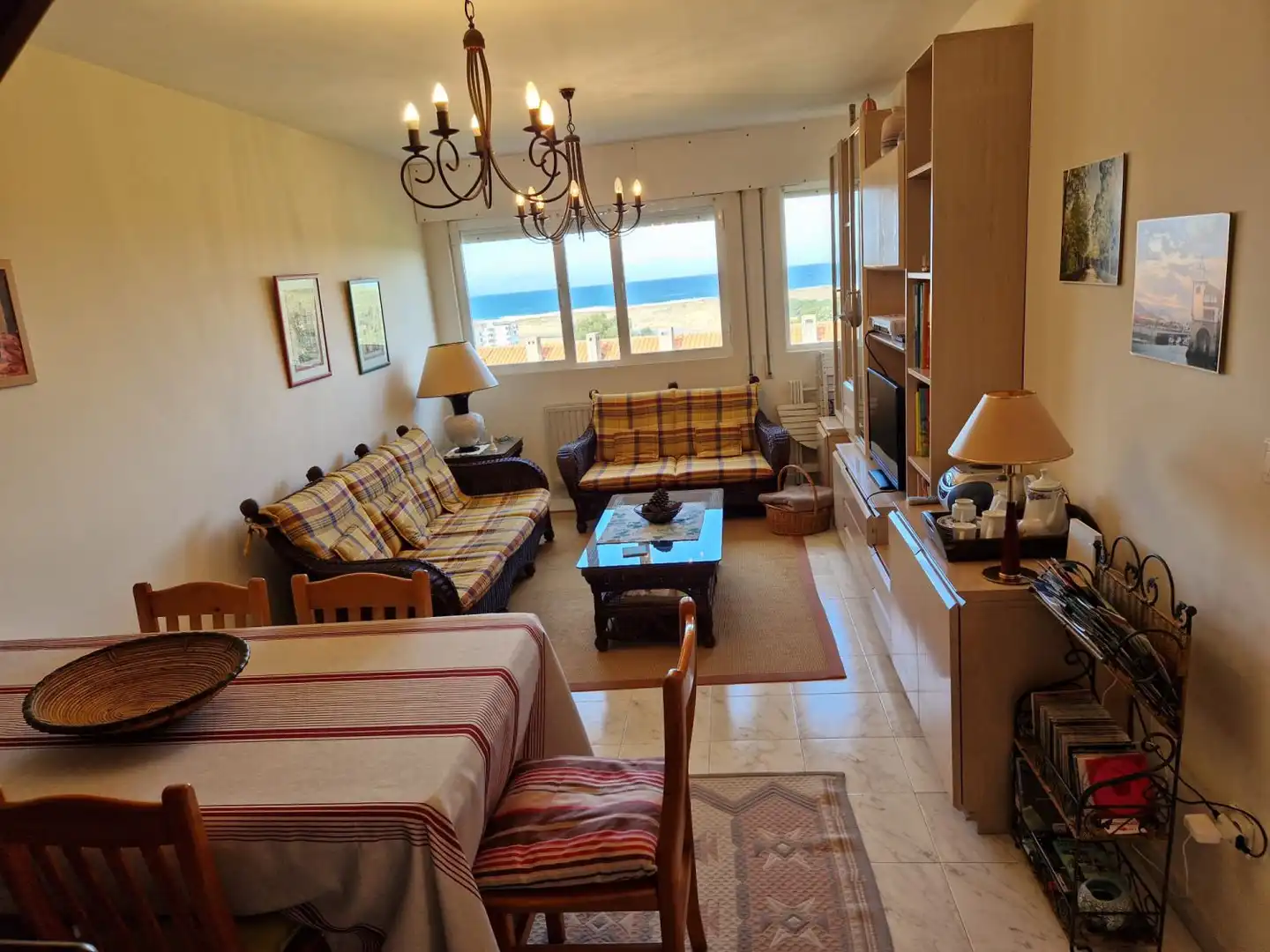 Sala de estar de Dúplex en venta en Miengo con Calefacción, Terraza y Trastero