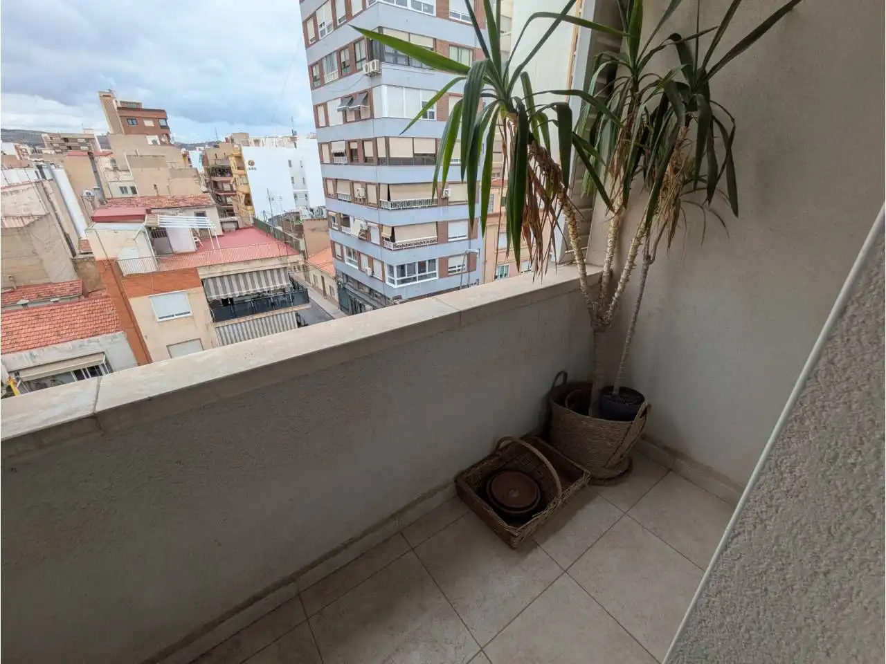 Pis en venda a Calle Milagros Maestre, 86, Plaza Castelar - Mercado Central