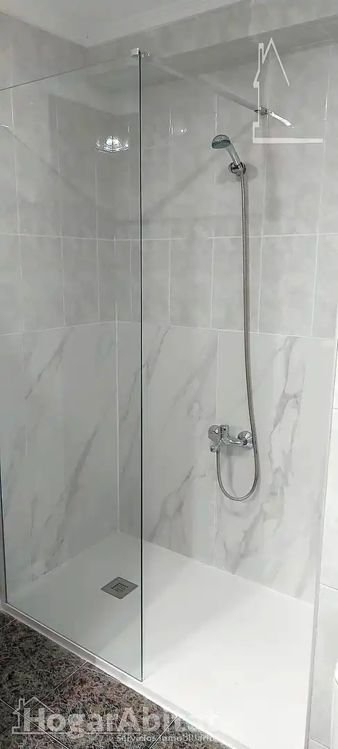 Bany de Pis en venda en Catarroja amb Aire condicionat, Calefacció i Balcó
