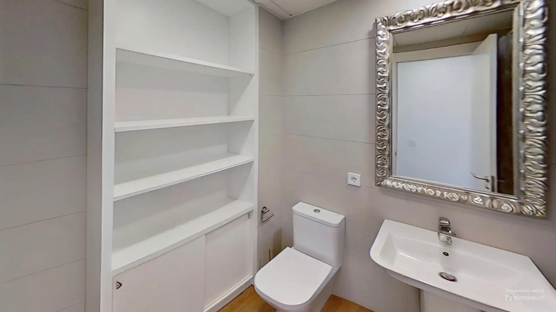 Baño de Apartamento en venta en Alicante / Alacant con Aire acondicionado, Calefacción y Terraza