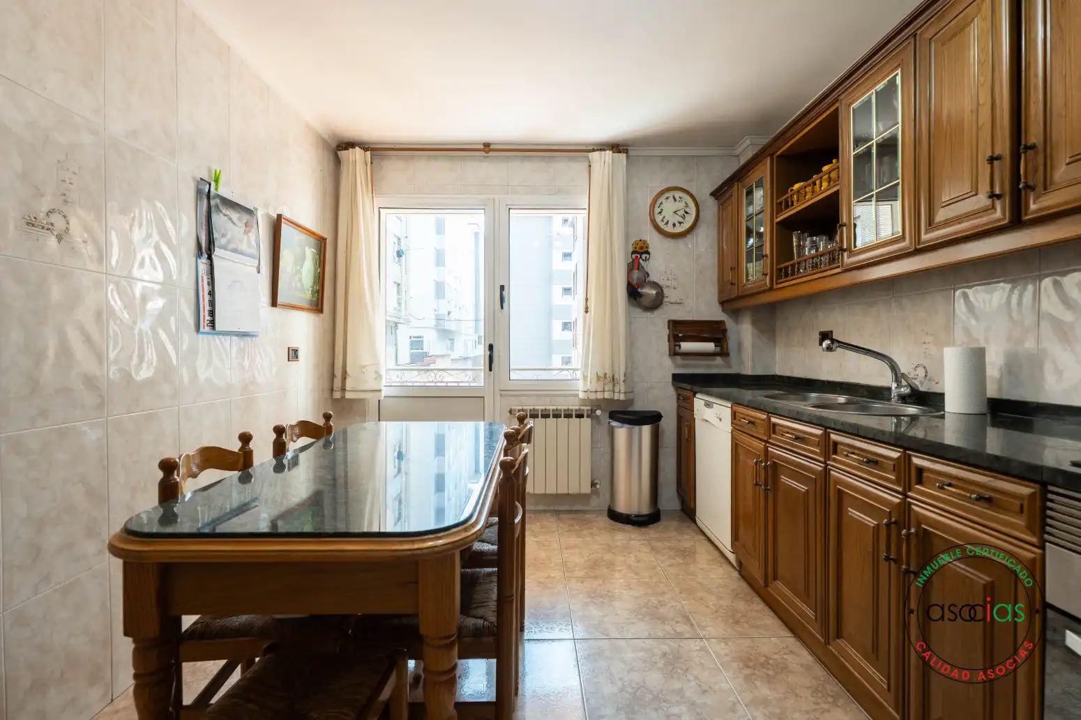 Küche von Dachboden zum Verkauf in Gijón  mit Heizung, Parkett und Terrasse