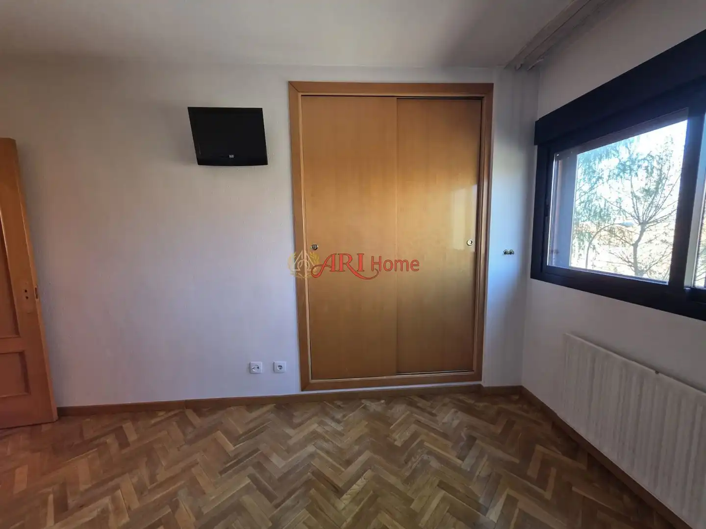 Bedroom of Flat for sale in Fuenlabrada  with Air Conditioner, Heating and Swimming Pool