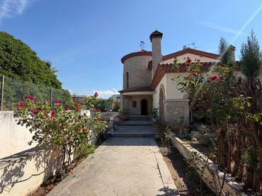 Haus mit Balkon zum Verkauf in Carrer Josep Iglesias 13