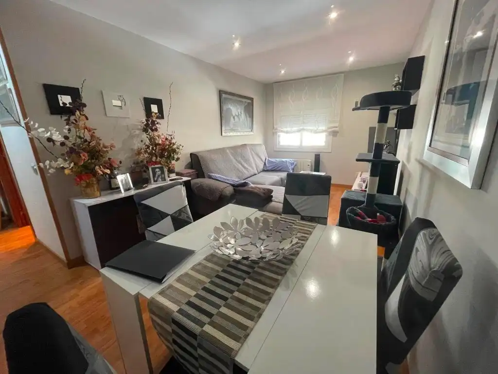Apartamento en venta en Calle Font De