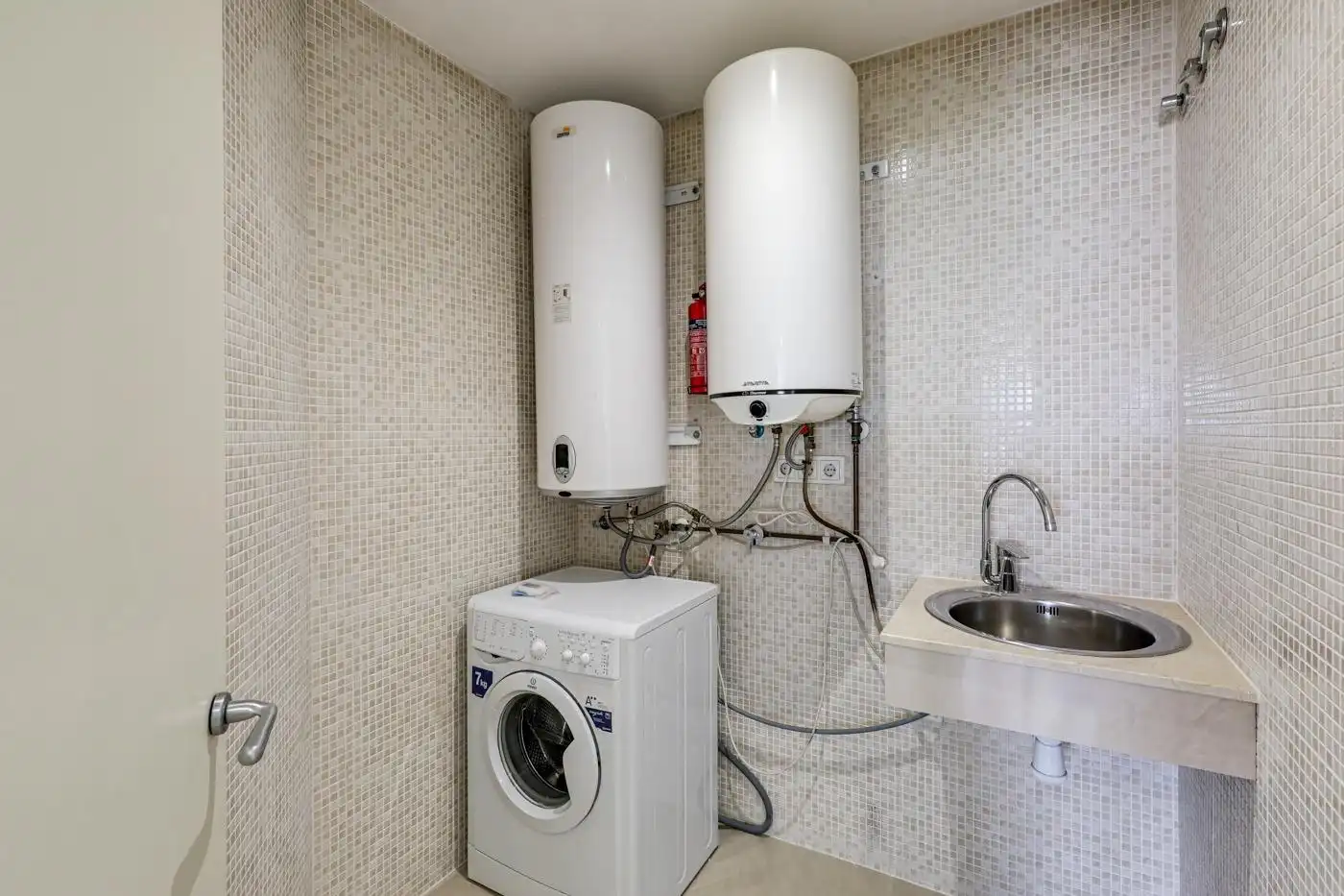 Badezimmer von Wohnung zum Verkauf in Barcelona mit Klimaanlage, Heizung und Terrasse