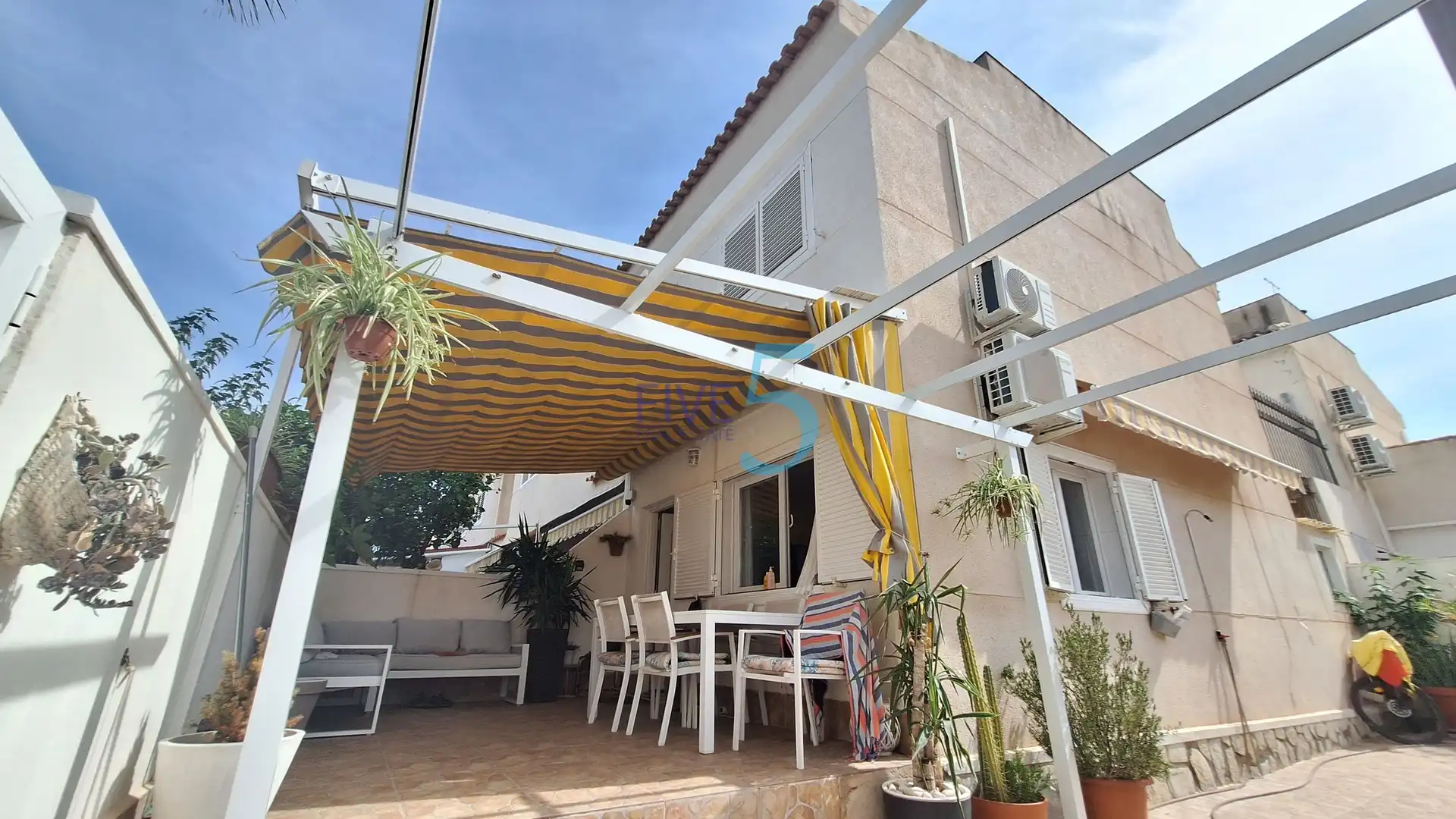 Casa amb terrassa en venda a Gran Alacant