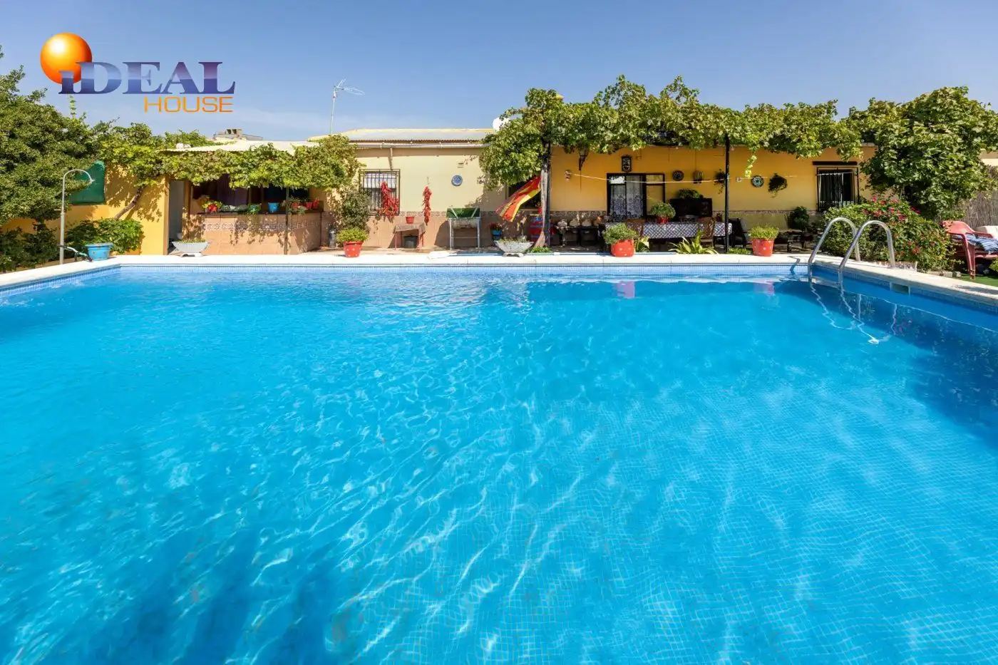Piscina de Finca rústica en venta en Alhama de Granada con Aire acondicionado, Jardín privado y Terraza