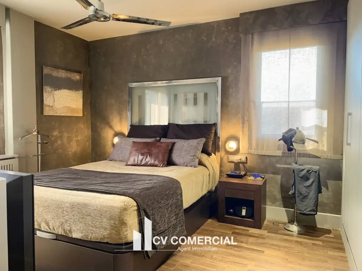 Habitación de Ático en venta en Tiana con Aire acondicionado, Calefacción y Parquet