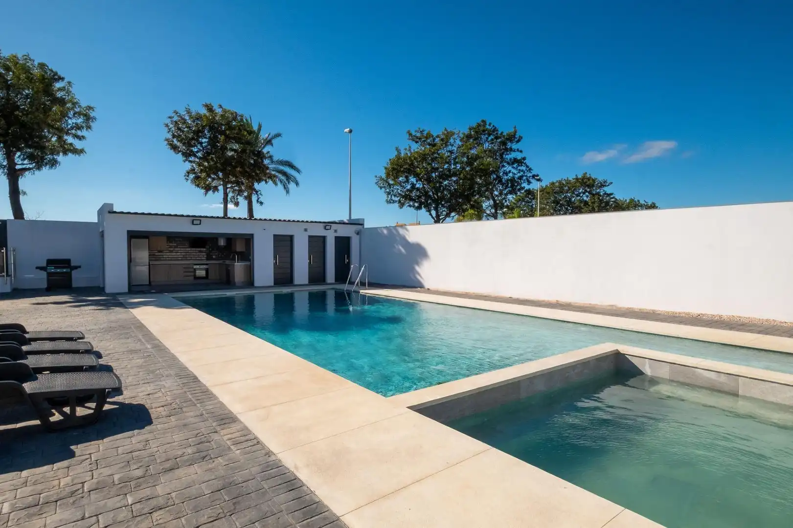 Swimming pool of Houses for sale in Ayamonte  with Air Conditioner, Private garden and Storage room