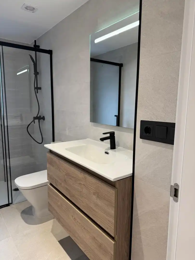 Baño de Piso en venta en Sant Celoni con Calefacción, Parquet y Terraza