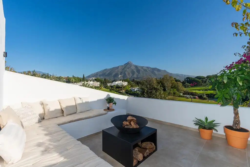 Ático con piscina en venta en Nueva Andalucía, imagen 5