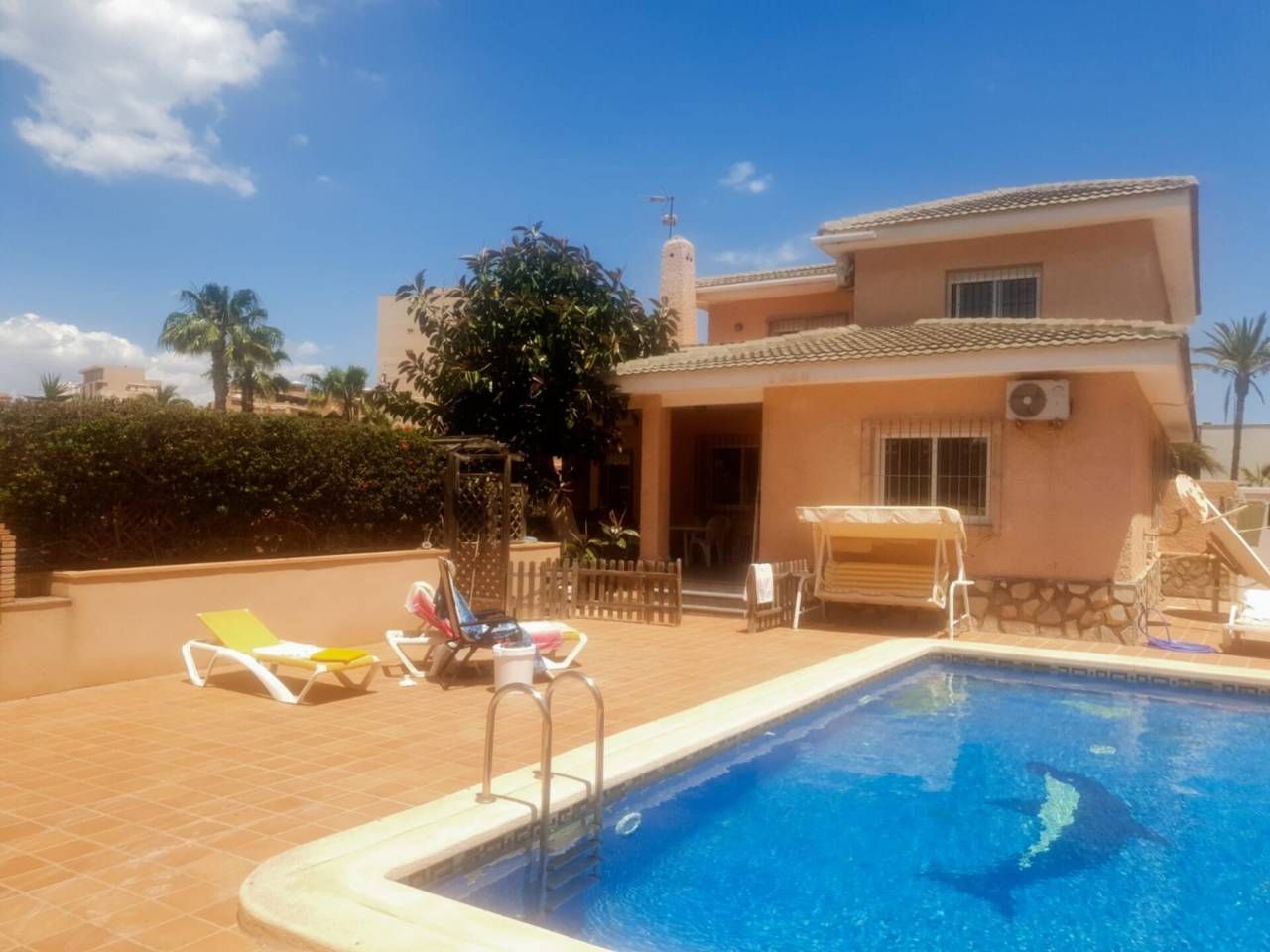 Vista exterior de Casa o chalet en venta en La Manga del Mar Menor con Aire acondicionado, Calefacción y Jardín privado