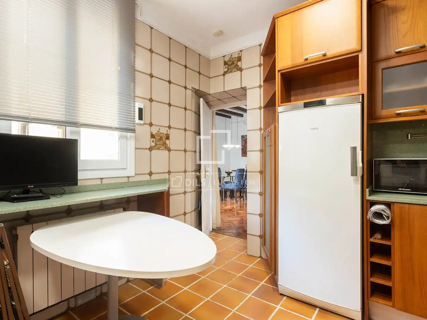 Kitchen of Flat for sale in Barcelona  with Air Conditioner, Terrace and Balcony