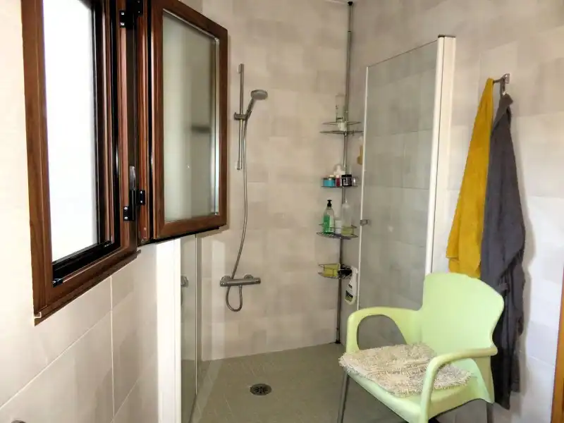 Baño de Casa o chalet en venta en Santa Cristina de Valmadrigal con Calefacción, Jardín privado y Trastero